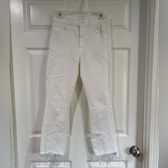 MOTHER Denim - Mother The Insider Crop Step Fray Jeans in Fairest of Them All White Size 27